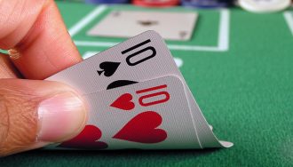 Discover if you should split 10s in Blackjack